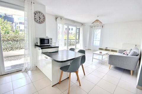   Location Appartement Appartement - 4 pi�ce(s) - 80 m�