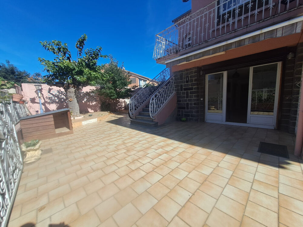 Vente Maison Grande maison familiale avec 2 pièces indépendant, garage et ascenseur Agde