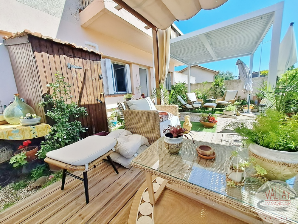 AGDE APPARTEMENT T3 AVEC GRANDE TERRASSE