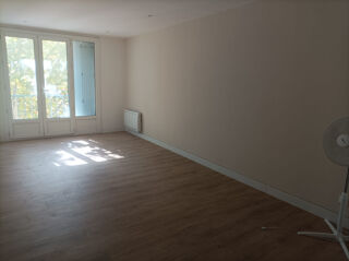  Appartement à louer 2 pièces 38 m²