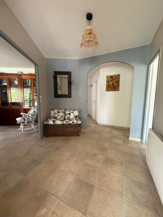 Vente Maison POUZOLLES   VILLA AVEC PISCINE, STUDIO INDÉPENDANT ET HANGAR DE 140 M2 SUR UN TERRAIN DE 1 502 M2 Pouzolles