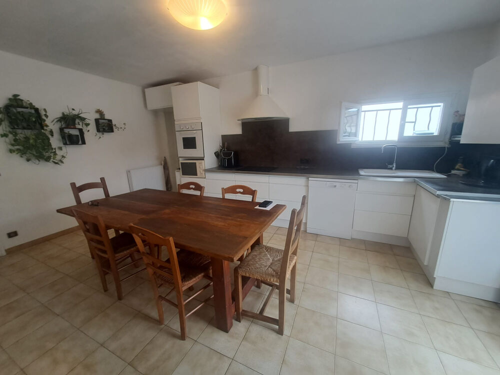 Vente Maison VIAS - Villa 5 pièces 135 m2 habitables avec piscine Vias