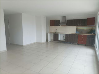  Appartement à louer 3 pièces 72 m²