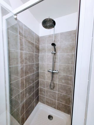  Appartement � louer 1 pi�ce 28 m� Grenoble