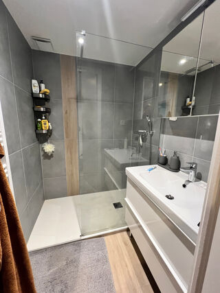  Appartement à louer 4 pièces 64 m²