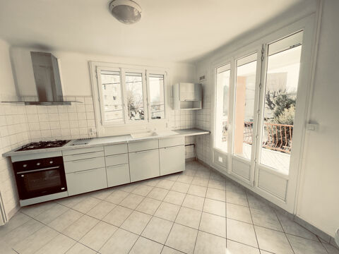  Appartement � louer 4 pi�ces 87 m�