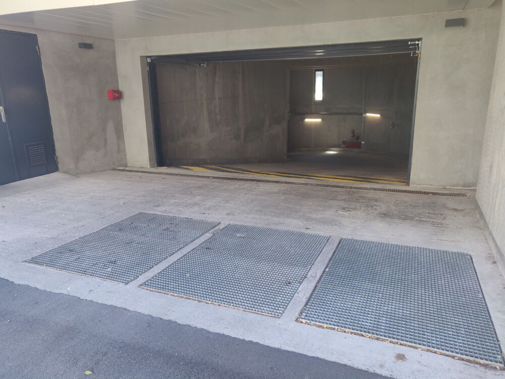 Location Parking/Garage Un garage à louer dans le quartier des Romains - Annecy centre ville Annecy