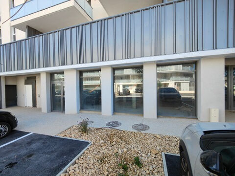 Local commercial neuf de 457,50 m2 secteur Les Angles  (30133) 590000 30133 Les angles