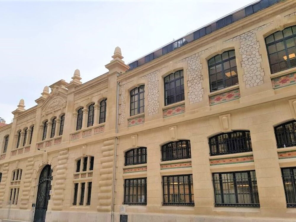 Vente Appartement Appartement récent en parfait état de type 3 de 72 m2 à Marseille (13002) La Major Marseille 2