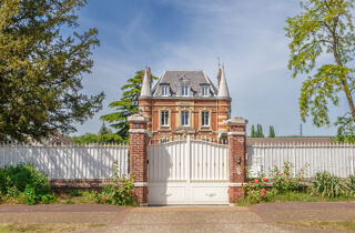  Propriété/château à vendre 10 pièces 259 m²