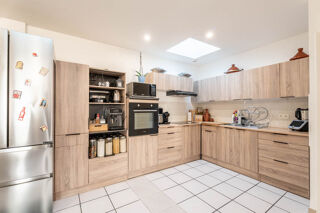  Immeuble � vendre 370 m�