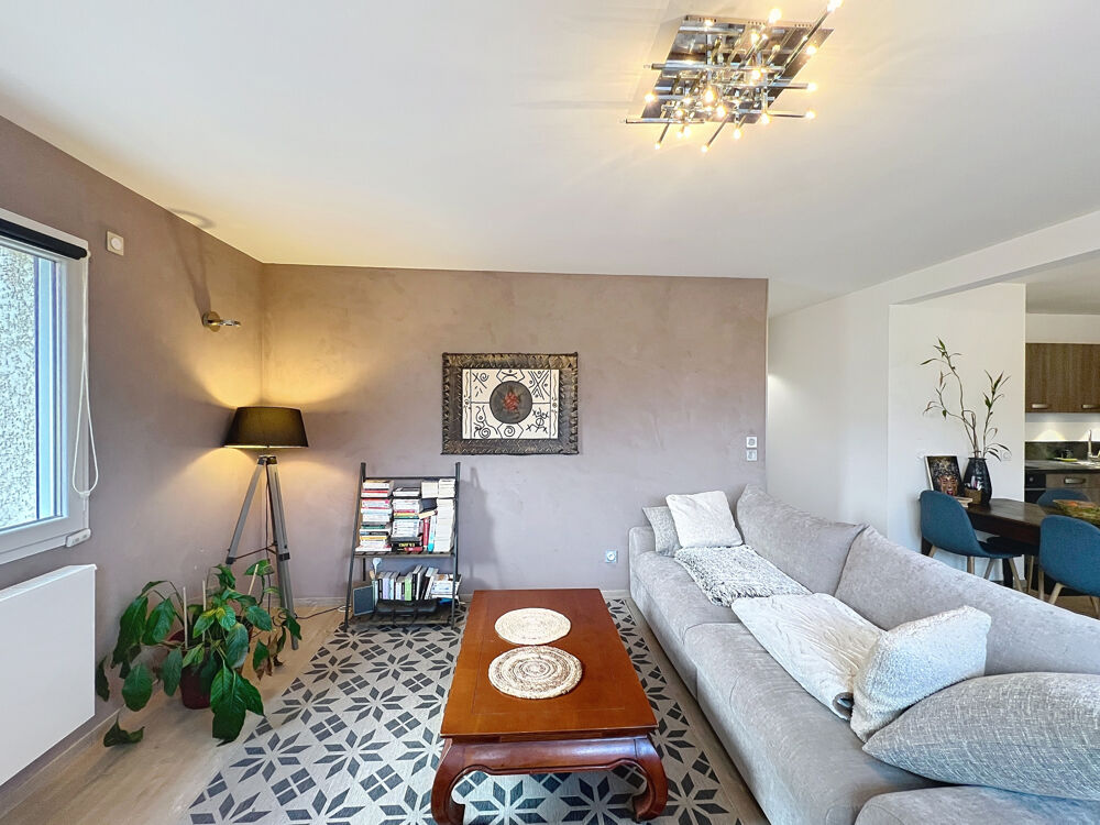 Vente Appartement Appartement 4 pièces, 89 m2 - 1 terrasse - 1 cave - 2 places de stationnement Balmont