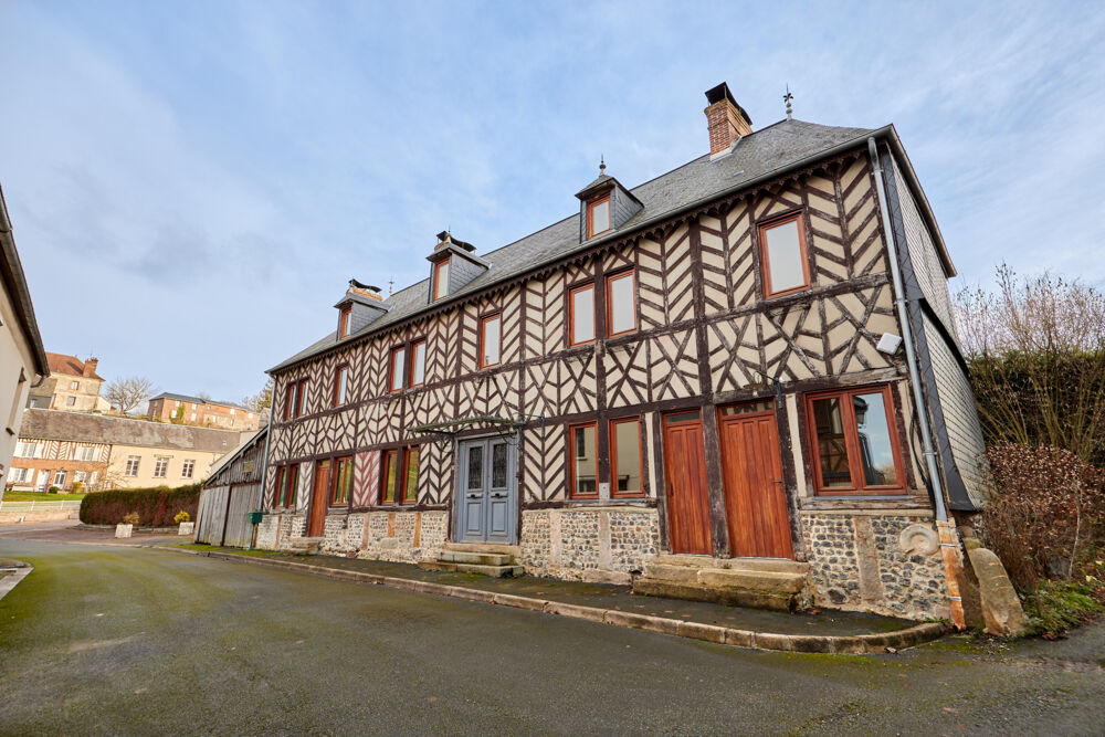 MAISON DE CARACTERE NORMANDE 9 pièces 215 m2