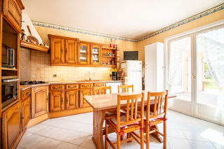  Propri�t�/ch�teau � vendre 7 pi�ces 190 m�