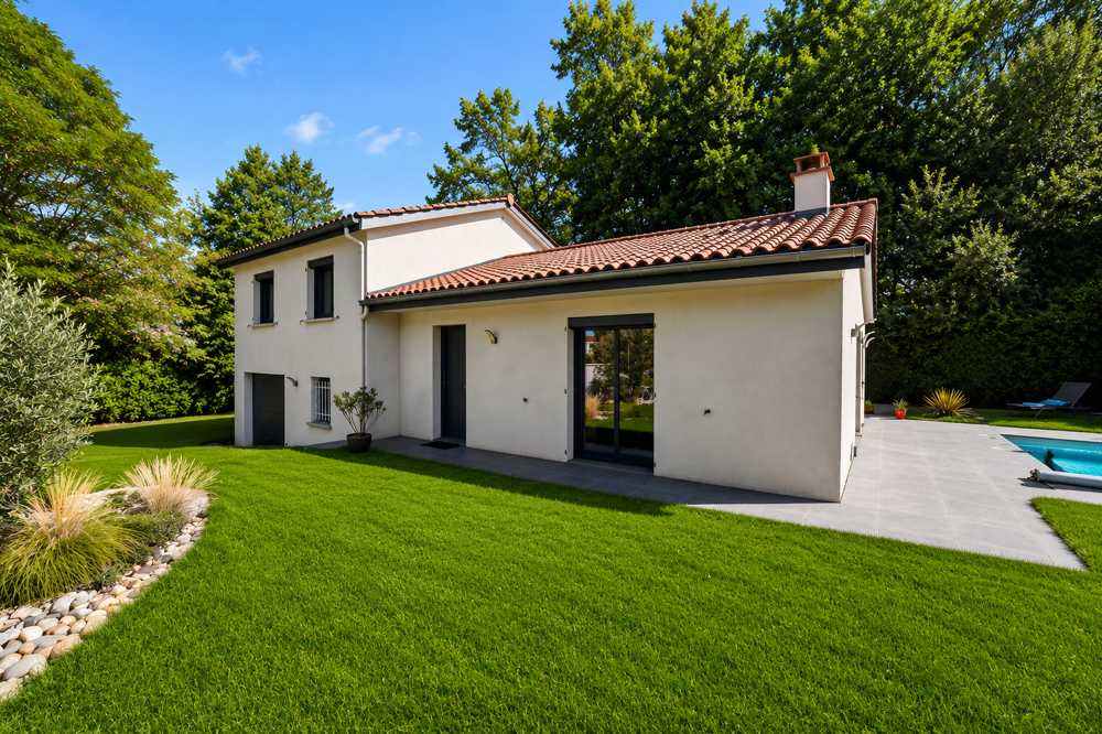 Vente Maison Maison  4 pièces sur terrain 990 m2 avec piscine Montrond les bains