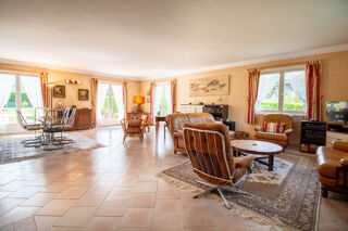 Vente Propriété/Château Villa avec piscine type 7 de 190 m2 Yvoire