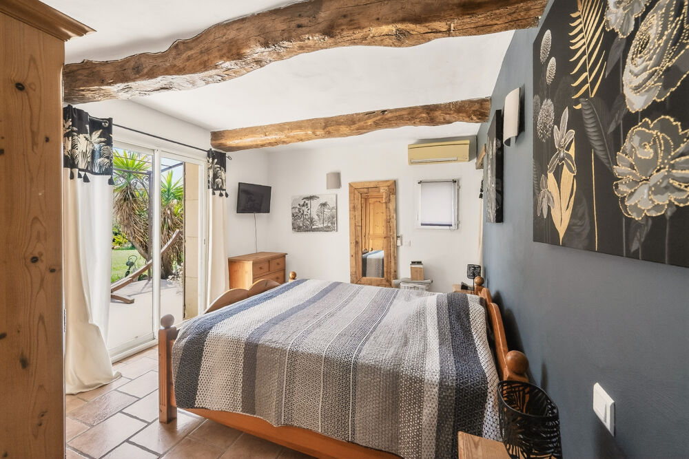 à vendre  Propriété/château Vaison-la-Romaine (84110)