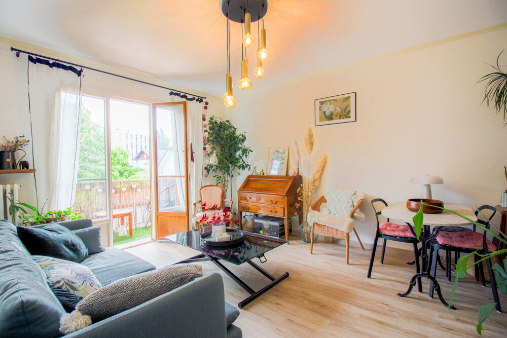 Vente Appartement Appartement de Type 3 de 74 m2 avec balcon de 7.30 m2 - Cave Cran gevrier