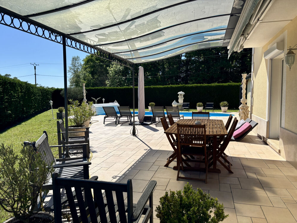 Grande villa de 313 m2 avec piscine Veigy-Foncenex, à 2 minutes de la frontière