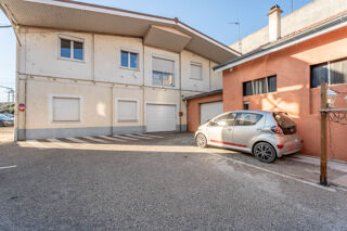  Immeuble � vendre 370 m�