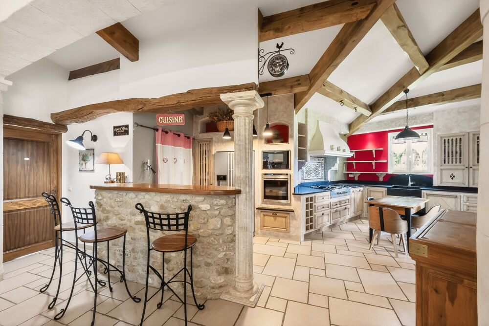 à vendre  Propriété/château Vaison-la-Romaine (84110)