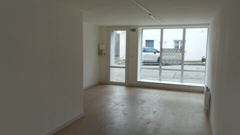 Local Commercial - Bourg de Scaër 480 29390 Scaer