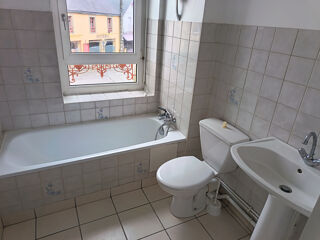  Immeuble � vendre 8 pi�ces 250 m�