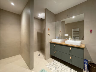  Maison � vendre 8 pi�ces 241 m�