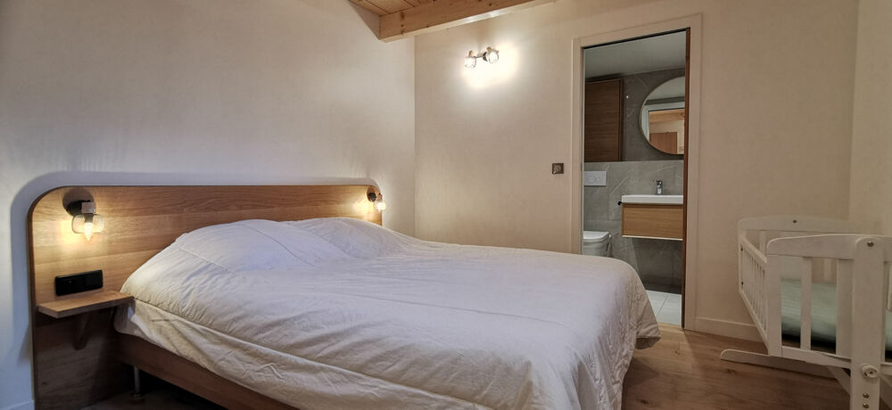 2 appartements dans maison - 8 pièces - 200 m2