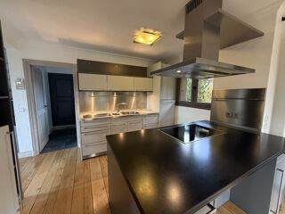  Maison � vendre 5 pi�ces 165 m�