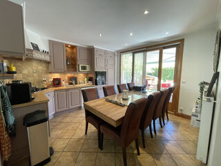  Maison � vendre 7 pi�ces 210 m�