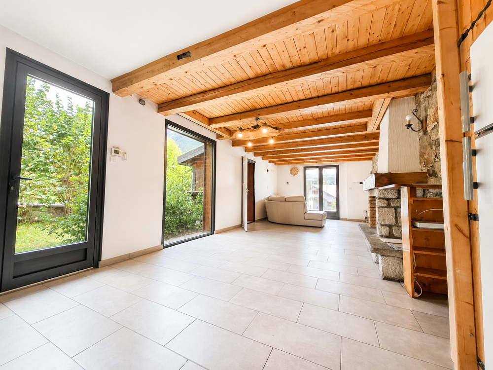 Vente Maison Maison 200 m2 9 pièces avec 1165m2 de terrain Bozel