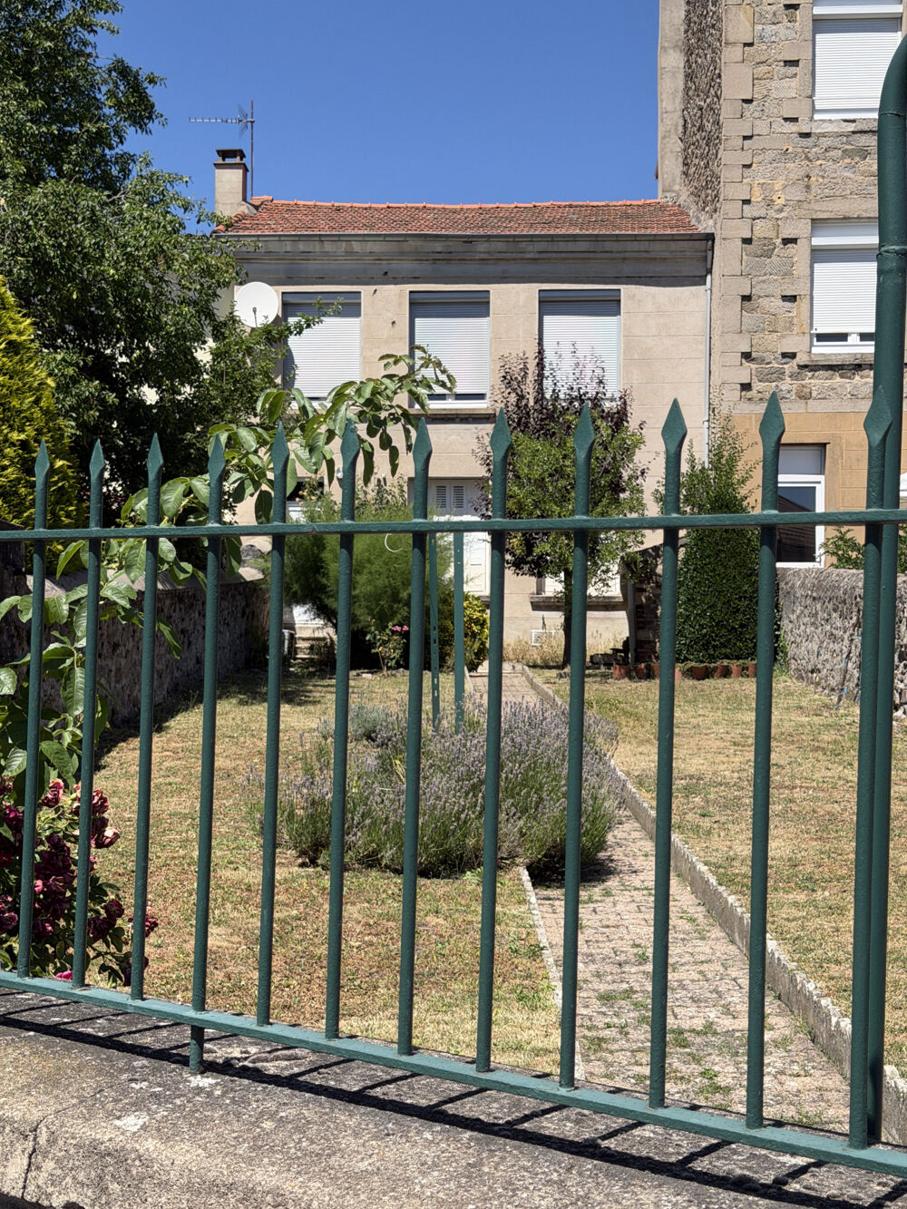 Vente Maison ST DIDIER EN VELAY (43)  MAISON DE VILLAGE AVEC 2 APPARTS + JARDIN St didier en velay