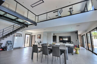  Maison  vendre 7 pices 231 m