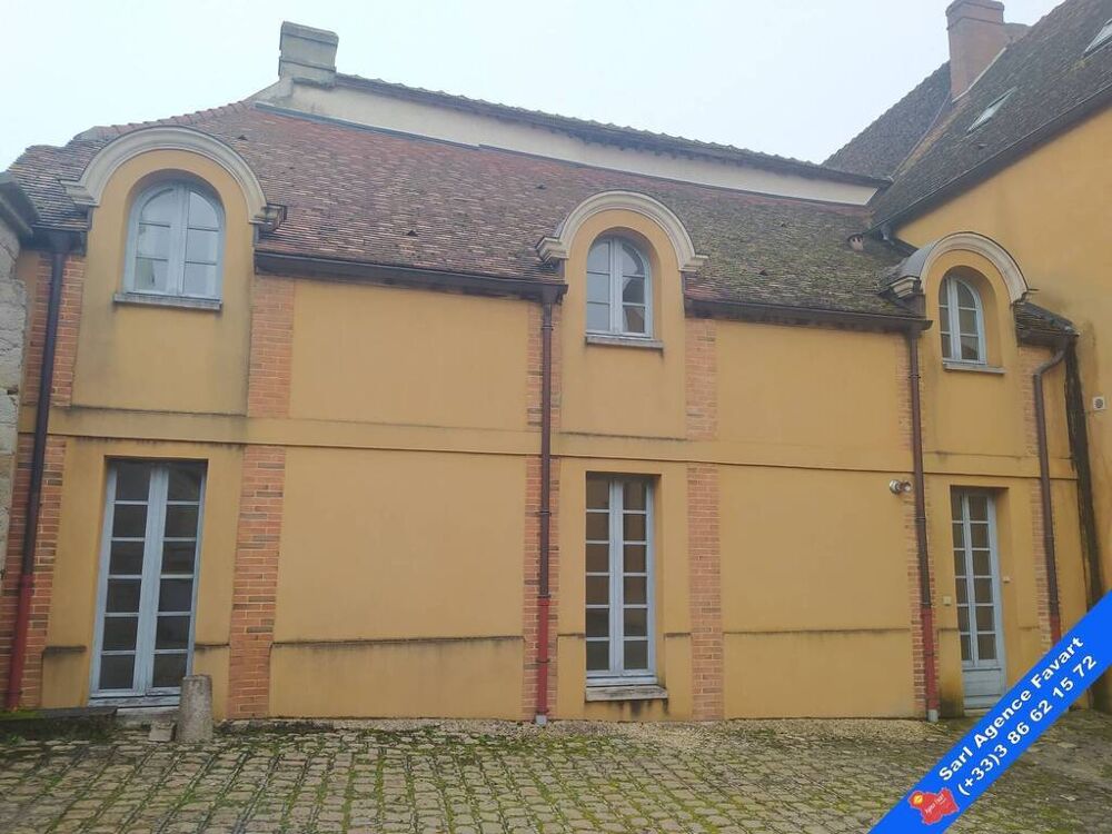 Location Appartement Logement avec 3 chambres, centre ville Joigny