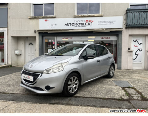 Peugeot 208 1.4 HDI 68cv Allure Business - Ecran tac