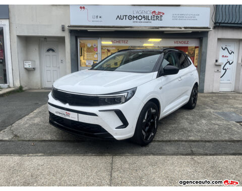 Opel Grandland Phase 2 1.6 i 300 PHEV 4x4 EAT8 GSE - Suivi OPEL Garantie co 2023 occasion Saint-Barth&eacute;lemy-d'Anjou 49124
