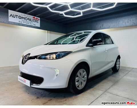 Renault Zoé R240 40 kWh 88 cv Boîte auto 2016 occasion Montceau-les-Mines 71300