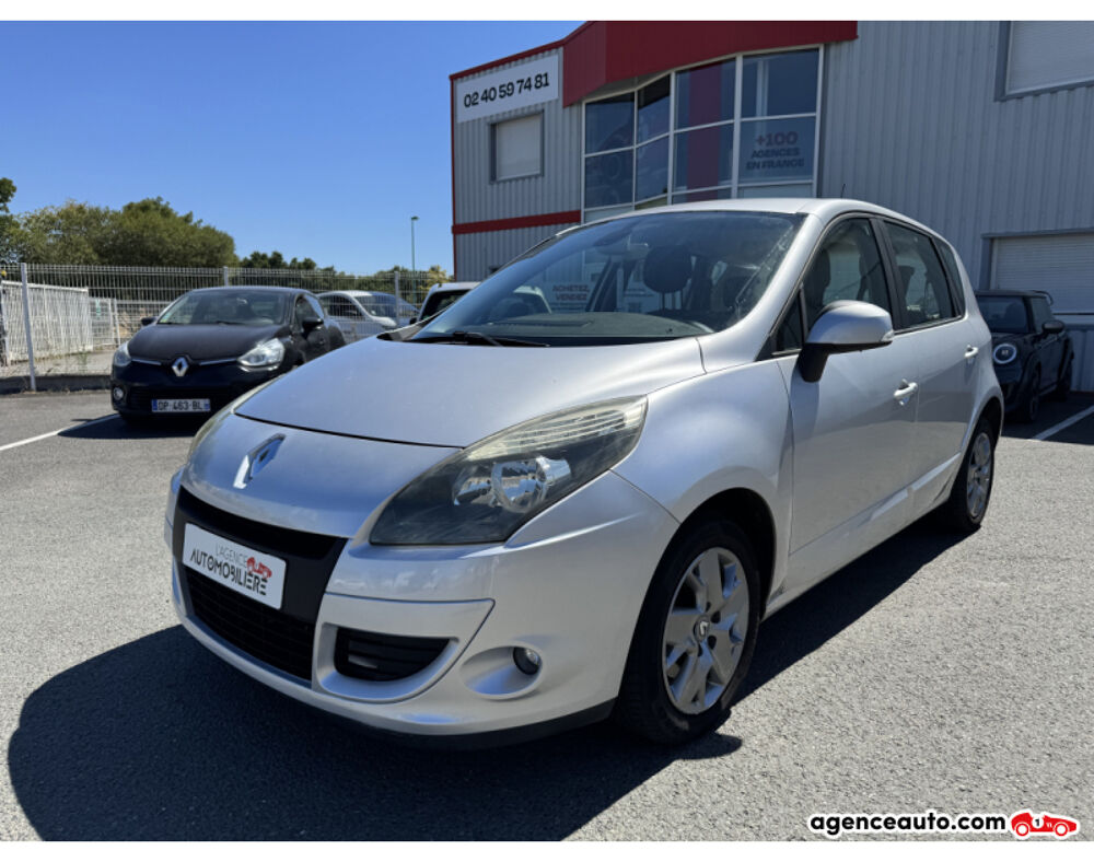 Sc&eacute;nic III 1.5 DCI 95 ECO2 EXPRESSION | 2NDE MAIN | SUIVI RENAULT 2 2011 occasion 44860 Pont-Saint-Martin