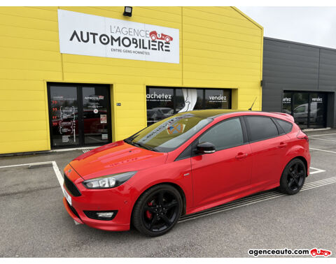 Ford focus III 1.0 Ecoboost 125ch ST LINE RED