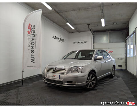 Toyota Avensis II 130 VVT-I LINEA TERRA 2003 occasion Cergy 95800