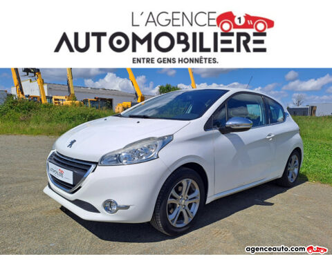 Peugeot 208 1.2 VTi 82 cv - Allure - CLIM