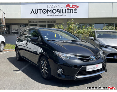 Toyota Auris 1.8 VVT-i 16v 136 HSD CVT 99 cv BVA 2015 occasion Palaiseau 91120