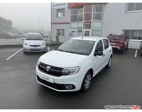 Dacia Sandero 2 1.0 SCe 75 cv / Premi&egrave;re main / Garantie 3 mois 2017 occasion Pont-Saint-Martin 44860
