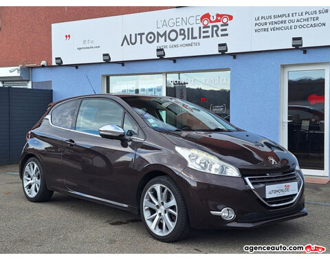 Peugeot 208 1.6 THP 156CH F&eacute;line 3p