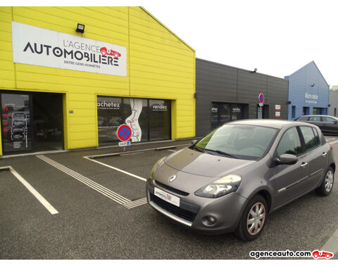 Renault clio Phase 2 1.2 L i 16V eco2 75 cv EXPRESSIO