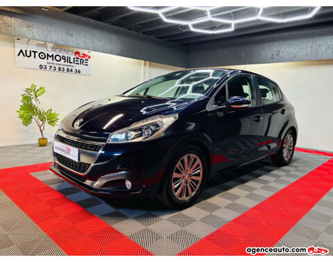 Peugeot 208 1.2L 82CH SIGNATURE