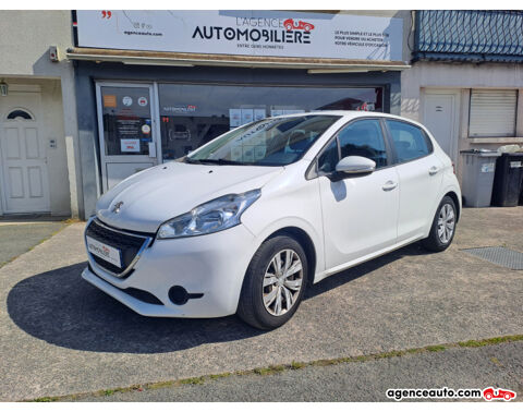 Peugeot 208 1.4 HDI 68 cv - ACTIVE BUSINESS - Clim -