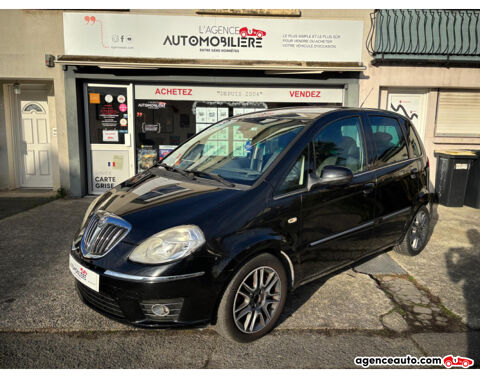 Lancia Musa Phase 2 1.4 95 cv DFS S&S - Platino - Bo&icirc;te auto - Toit ouvr 2010 occasion Saint-Barth&eacute;lemy-d'Anjou 49124