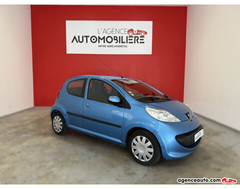 Peugeot 107 1.0 68 2-TRONIC TRENDY 5P + CLIMATISATIO